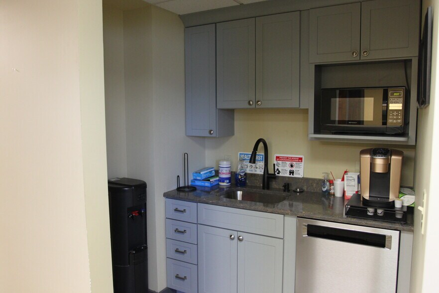 More Photos Of 1000 Mid Rivers Mall Dr, Saint Peters Medical For Sale