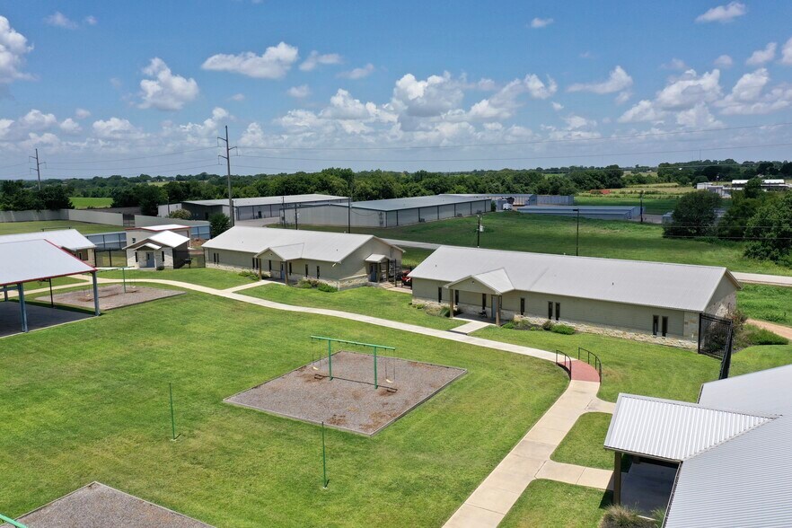 More Photos Of 4150 Highway 36 S, Brenham Shelter For Sale
