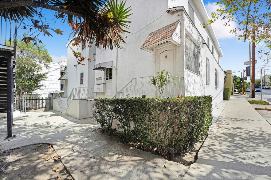 More Photos Of 1059 S Harvard Blvd, Los Angeles Apartments For Sale