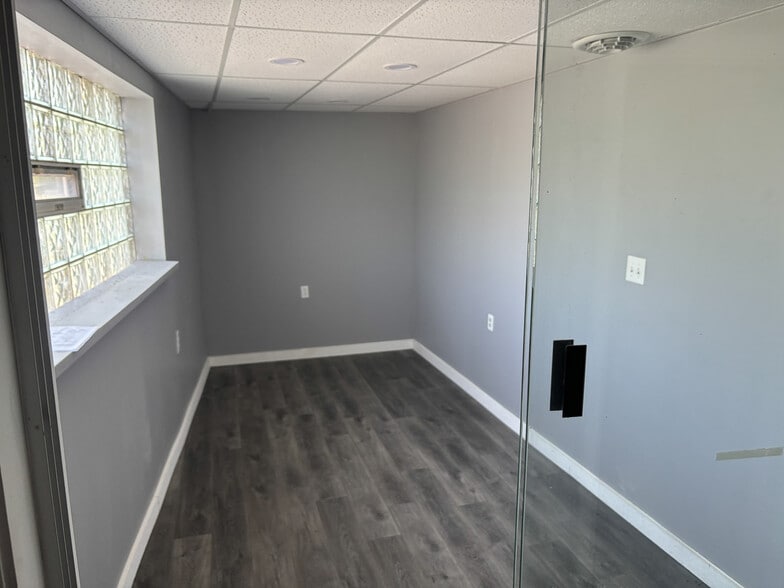 More Photos Of 19200 Miles Rd, Warrensville Heights Flex For Sale