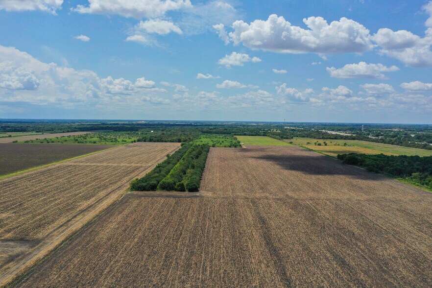 More Photos Of 1210 Darst Road, Beasley Land For Sale