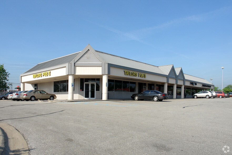 Primary Photo Of 1530-1546 E 86th St, Indianapolis General Retail For Lease