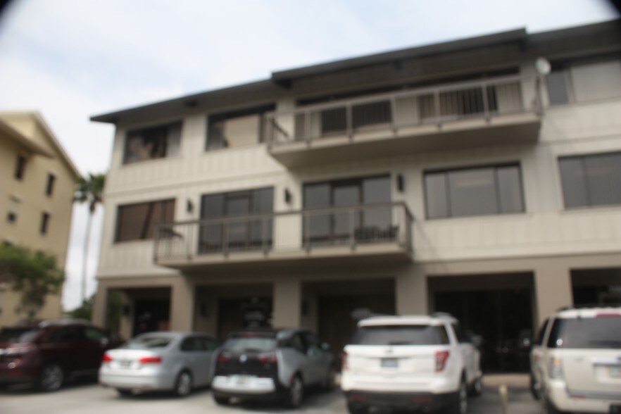 More Photos Of 2210 S Front St, Melbourne Office For Lease