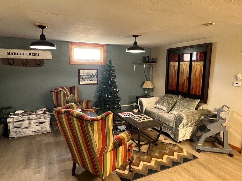 More Photos Of 153 Big Timber Rd loop, Big Timber Fast Food For Sale