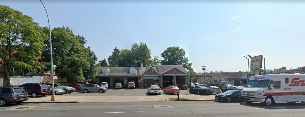 Primary Photo Of 21906 Hempstead Ave, Queens Village Auto Repair For Sale