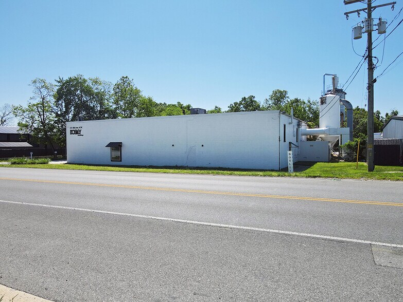 More Photos Of 151 8th Ave NW, Glen Burnie Warehouse For Lease