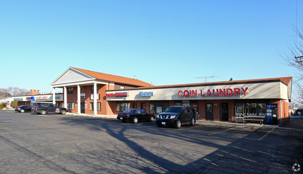 Primary Photo Of 624-640 W Algonquin Rd, Des Plaines Unknown For Sale
