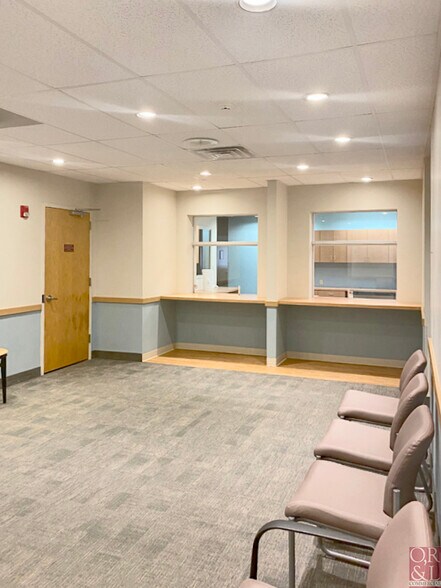 More Photos Of 851 Marshall Phelps Rd, Windsor Medical For Sale