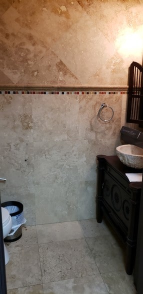 More Photos Of 6500 Cow Pen Rd, Miami Lakes Office For Lease