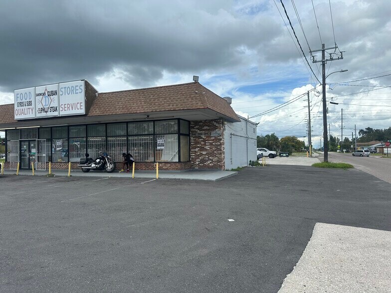 More Photos Of 1345 Kathleen Rd, Lakeland General Retail For Sale