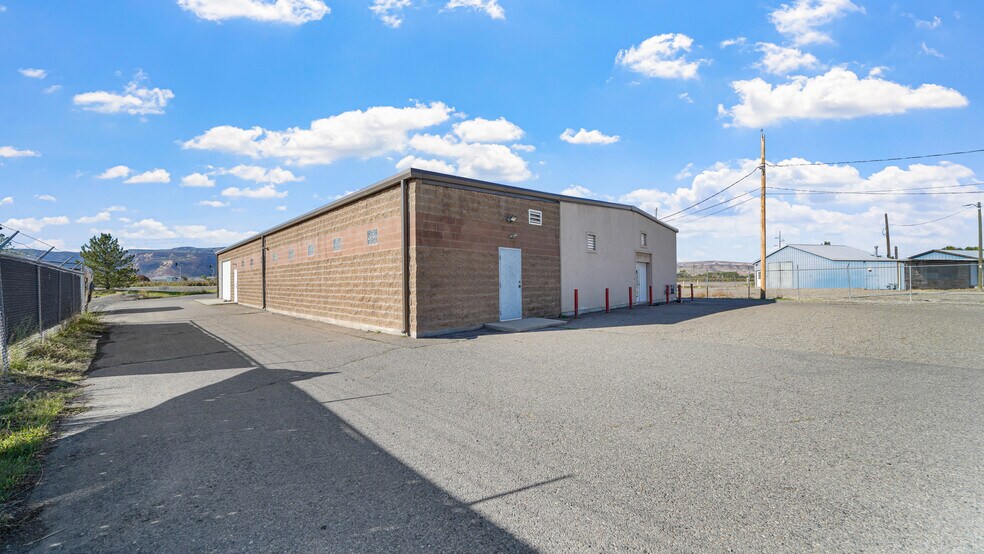 More Photos Of 743 Highway 6 & 50, Fruita Distribution For Sale