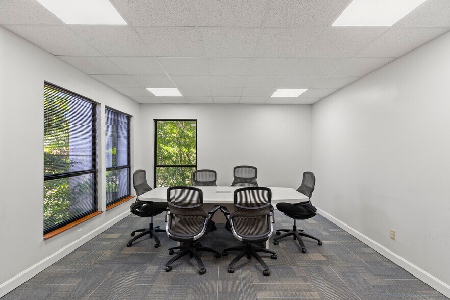 More Photos Of 1820 The Exchange SE, Atlanta Office For Sale