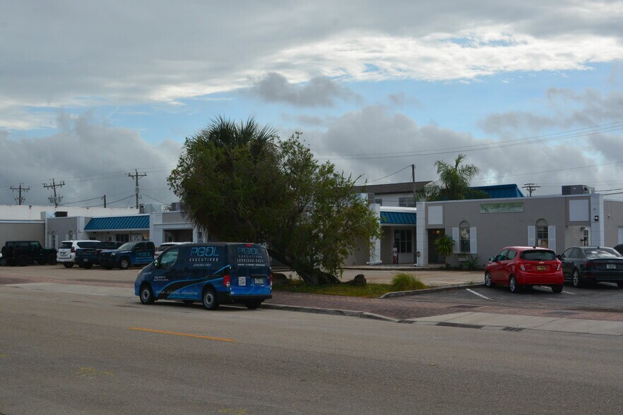 More Photos Of 1314-1322 Lafayette St, Cape Coral Loft Creative Space For Sale