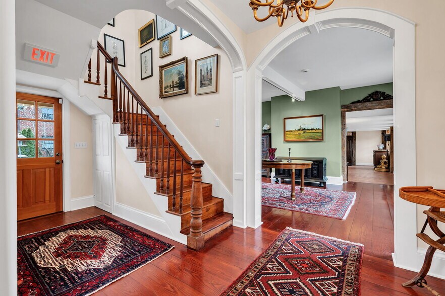 More Photos Of 137 Stockton St, Hightstown Flex For Sale