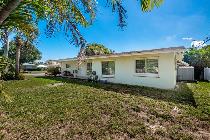 More Photos Of 321 SE 1st Ave, Pompano Beach Multifamily For Sale