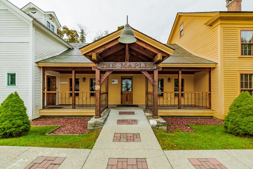 More Photos Of 114 Cemetery Ave, Manchester Center Office For Sale
