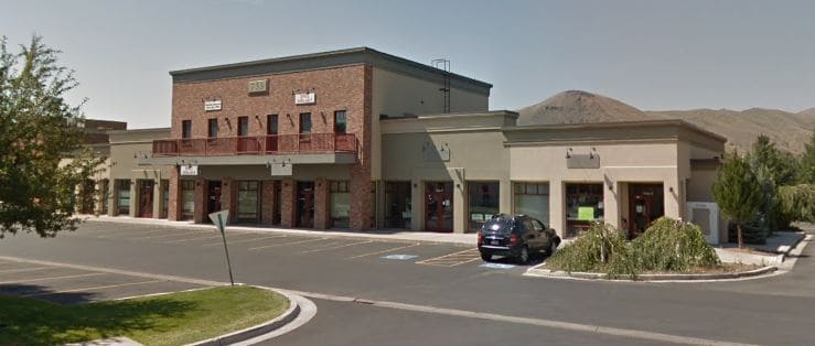 More Photos Of 733 N Main St, Bellevue Storefront For Sale