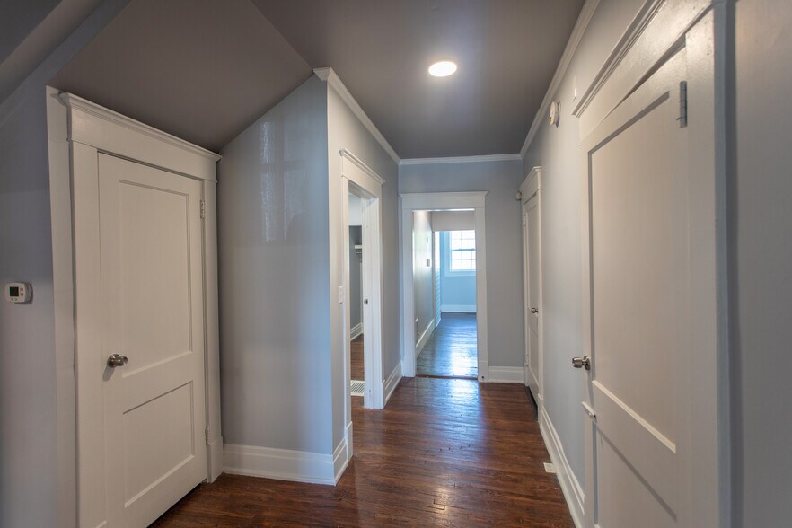 More Photos Of 1103 17th Ave S, Nashville Office For Lease