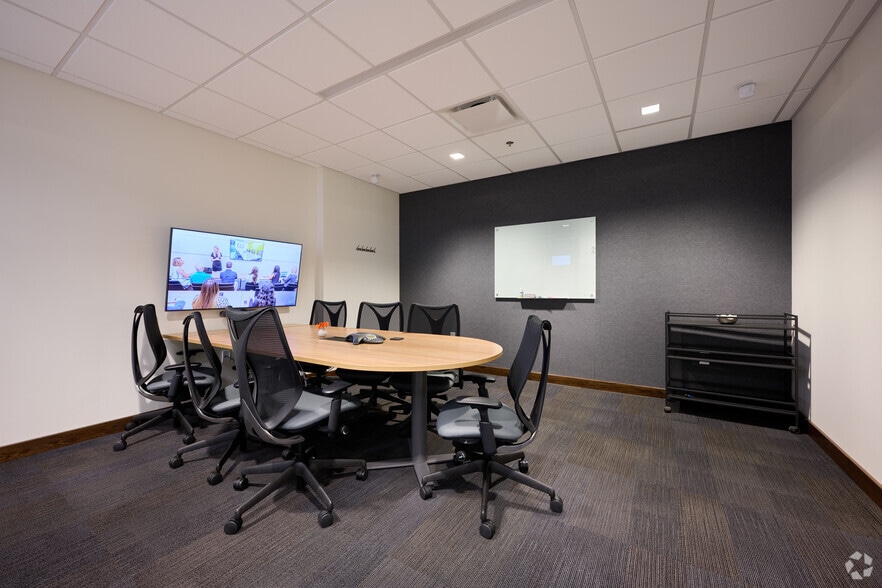 More Photos Of 100 S Clinton Ave, Rochester Coworking Space