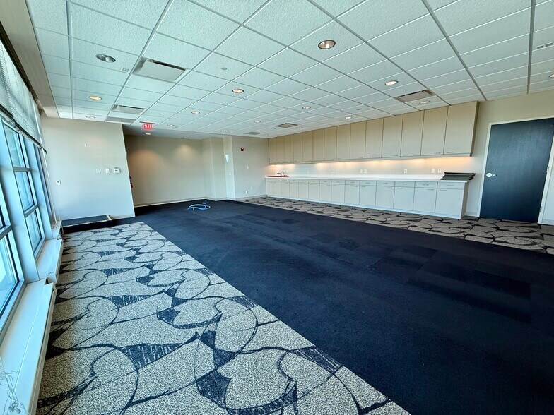 More Photos Of 3270 Folkways Blvd, Lincoln Office For Sale