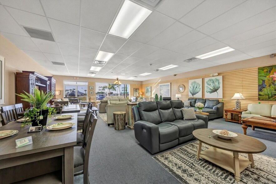 More Photos Of 12456 N Access Rd, Port Charlotte Storefront Retail Office For Sale