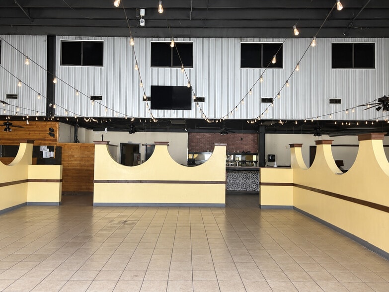 More Photos Of 11025 Hwy 78, Riverside Freestanding For Lease