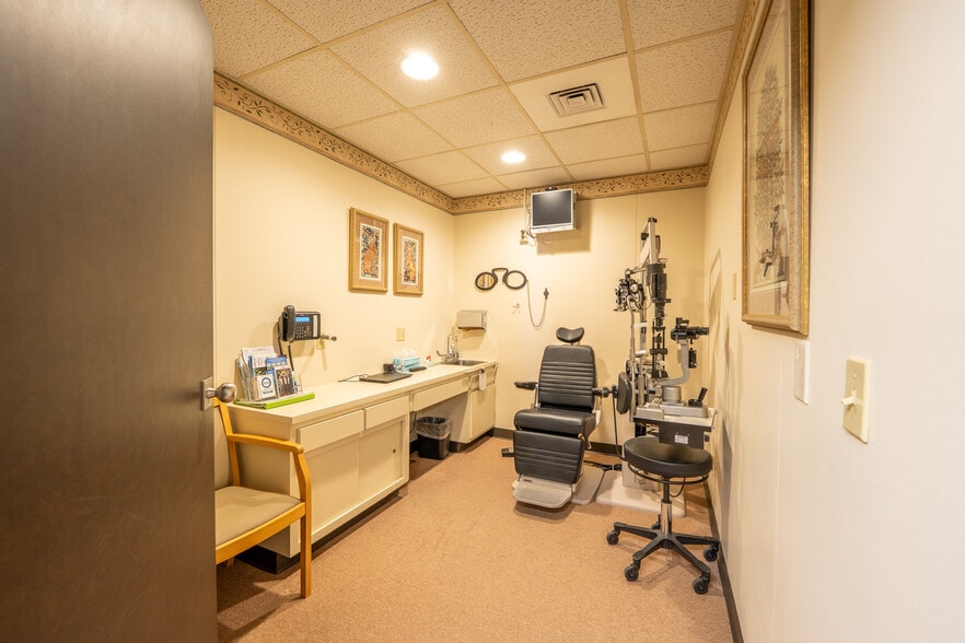 More Photos Of 600 Ligonier St, Latrobe Medical For Sale