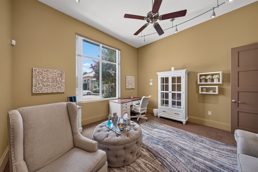 More Photos Of 16007 Via Shavano, San Antonio Office For Sale