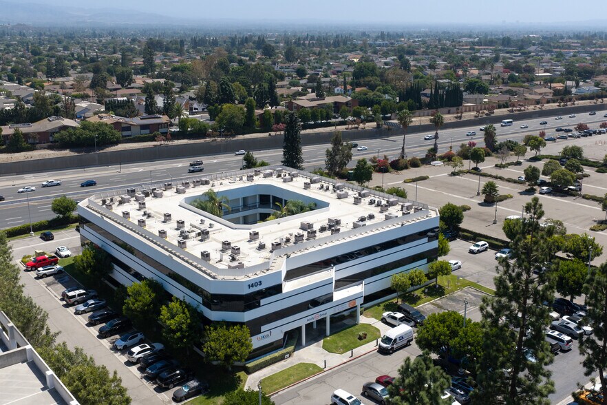 More Photos Of 1403 N Tustin Ave, Santa Ana Medical For Lease
