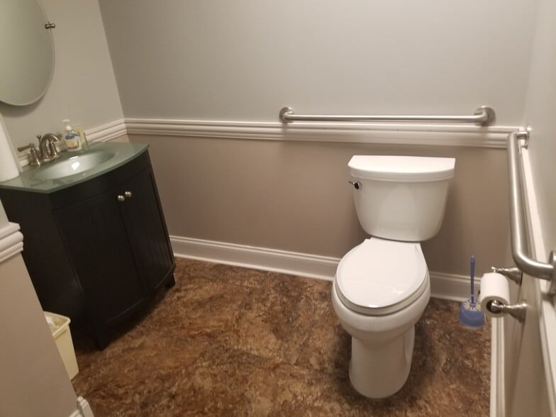 More Photos Of 115 S Union St, Galion Office For Sale