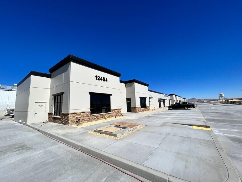 More Photos Of 12454 Industrial Center Dr, Victorville Manufacturing For Lease