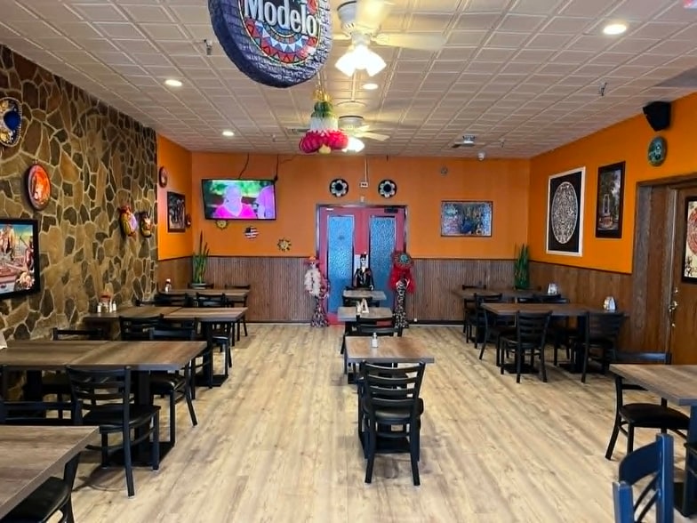 More Photos Of 296 Lake Shore Dr, Dunkirk Restaurant For Sale