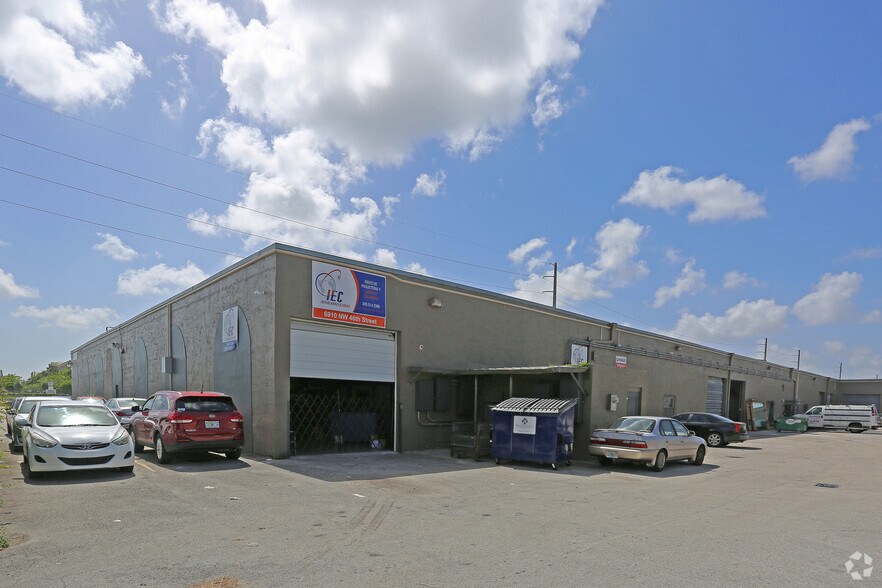 More Photos Of 6900-6930 NW 46th St, Miami Warehouse For Lease