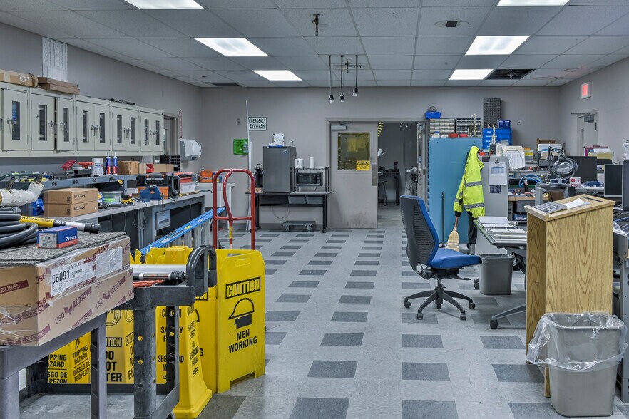 More Photos Of 10 Bowman Dr, Keene Warehouse For Sale