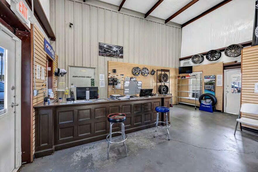 More Photos Of 4051 Broad River Rd, Columbia Freestanding For Sale