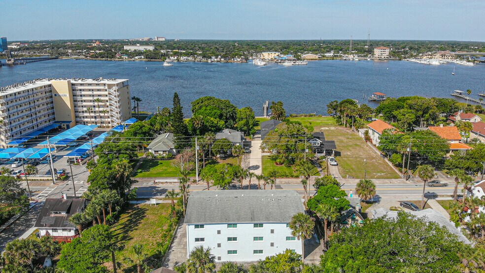 More Photos Of 208 N Halifax Ave, Daytona Beach Apartments For Sale