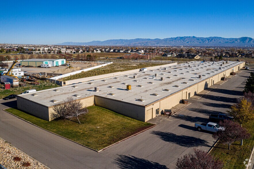 More Photos Of 5320 Wells Park Rd, West Jordan Warehouse For Lease
