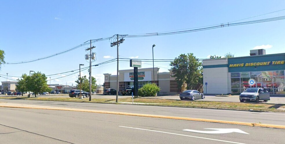 More Photos Of 1445 Niagara Falls Blvd, Buffalo Freestanding For Lease