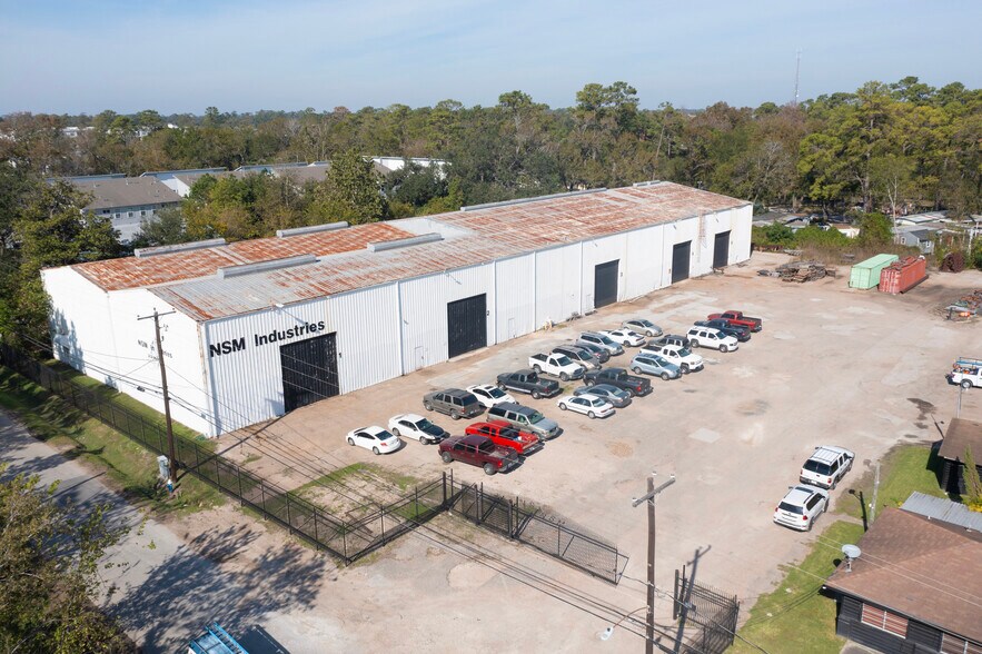 More Photos Of 332 Martin St, Houston Manufacturing For Lease