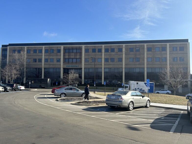 Primary Photo Of 2340 E Meyer Blvd, Kansas City Medical For Lease