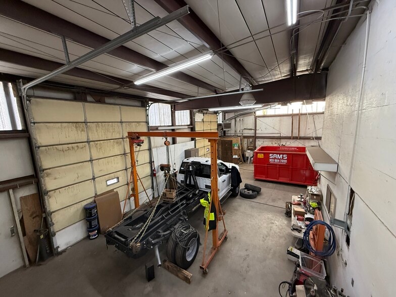 More Photos Of 1408 W Quincy Ave, Englewood Manufacturing For Lease