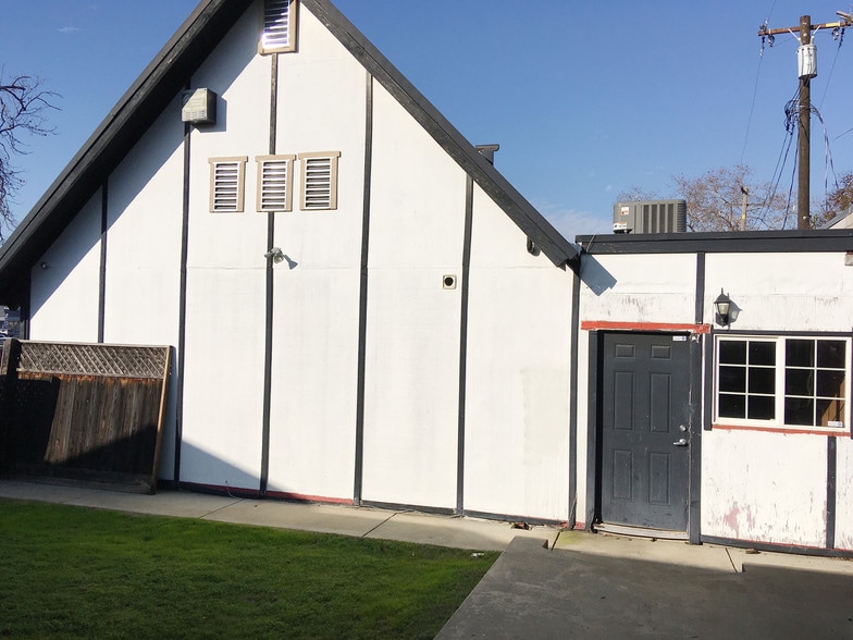 More Photos Of 7522-7524 Walnut Dr, Citrus Heights Freestanding For Sale