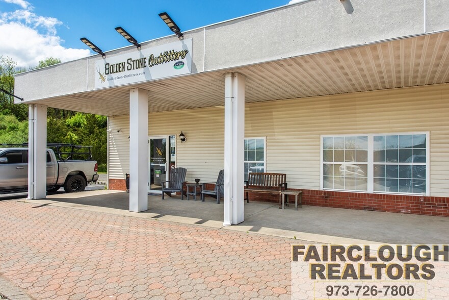 More Photos Of 11 Route 15, Lafayette Freestanding For Sale