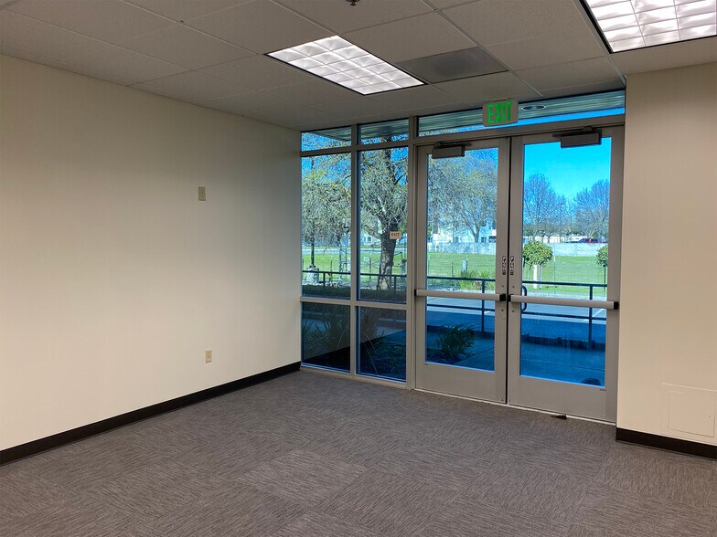 More Photos Of 9355 E Stockton Blvd, Elk Grove Office For Lease