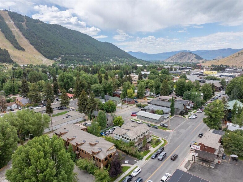 More Photos Of 320 E Broadway Ave, Jackson Office Residential For Sale