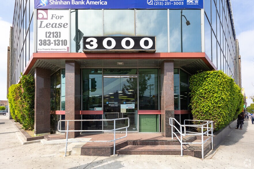 More Photos Of 3000 W Olympic Blvd, Los Angeles Medical For Lease