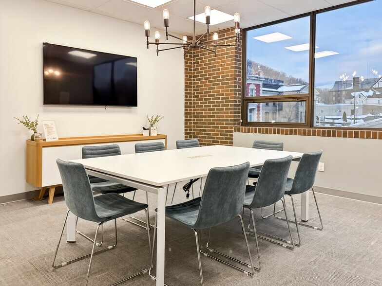 More Photos Of 123 Pike St, Port Jervis Coworking Space