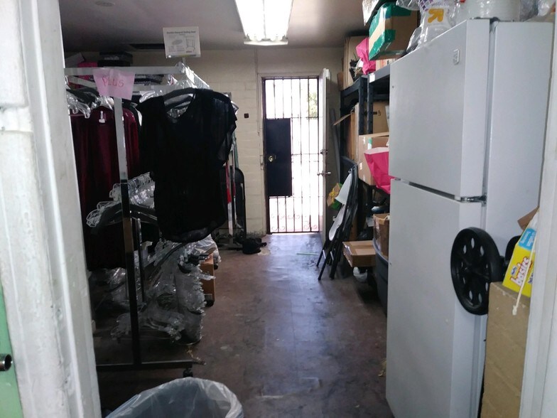 More Photos Of 2619-2621 W Manchester Blvd, Inglewood Storefront Retail Office For Lease