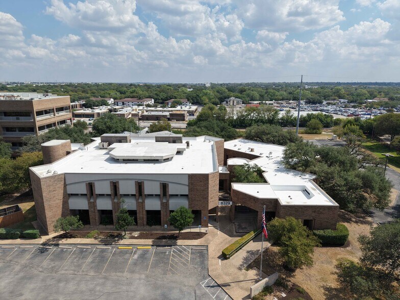 More Photos Of 8329 N Mopac Expy, Austin Office For Lease