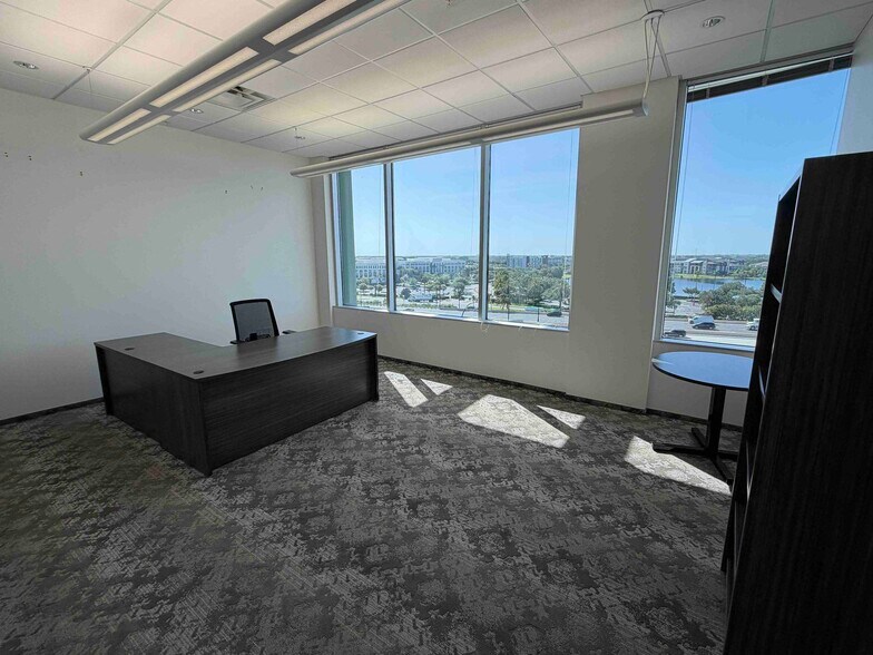 More Photos Of 4901 Vineland Rd, Orlando Office For Lease